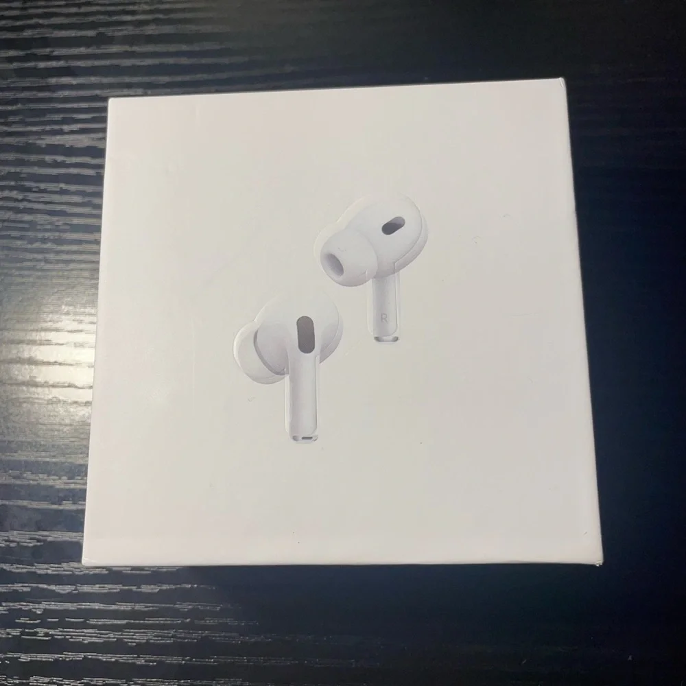 Apple White Wireless Earbuds